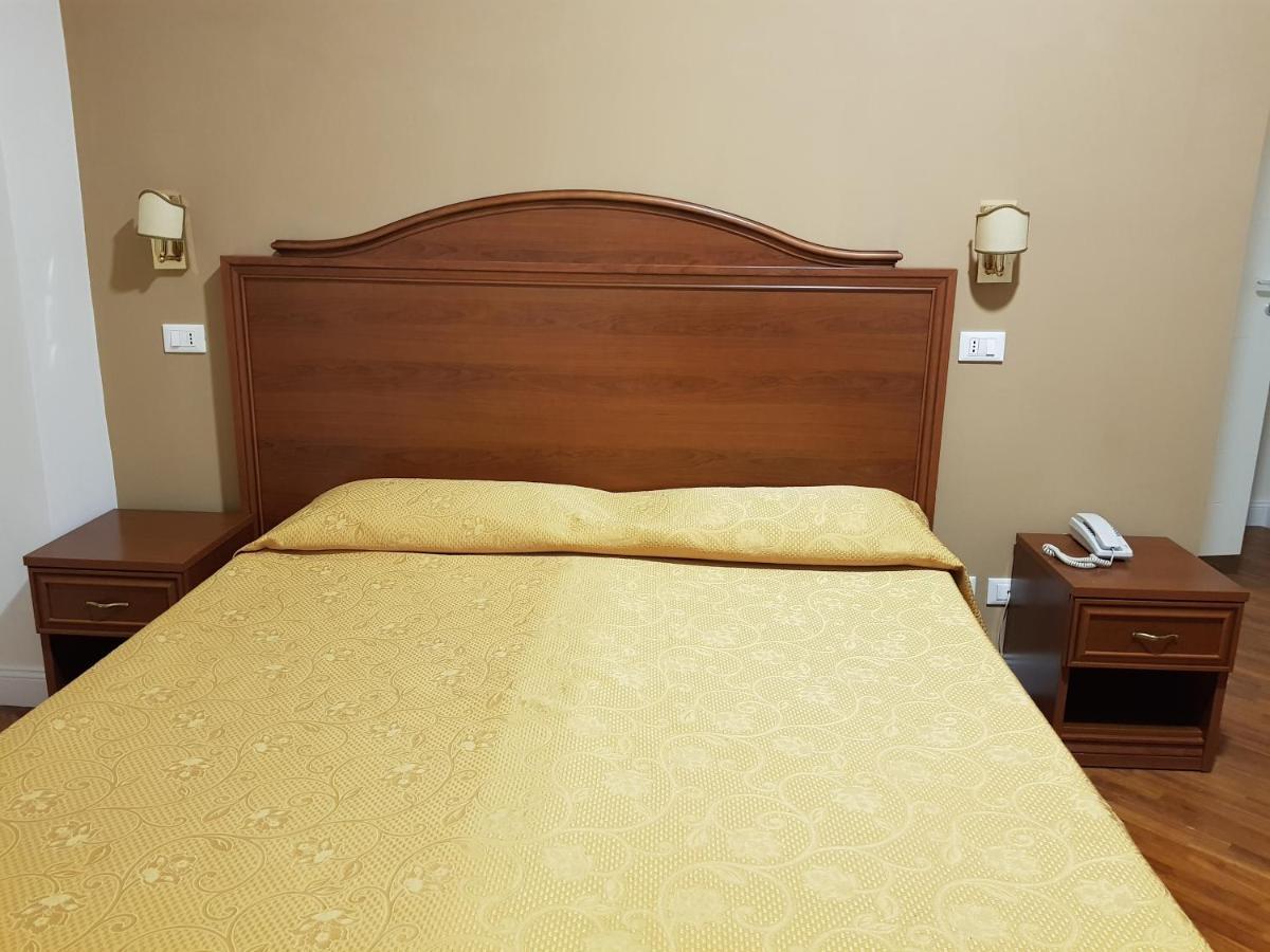 Hotel Villa Aricia Ariccia Esterno foto