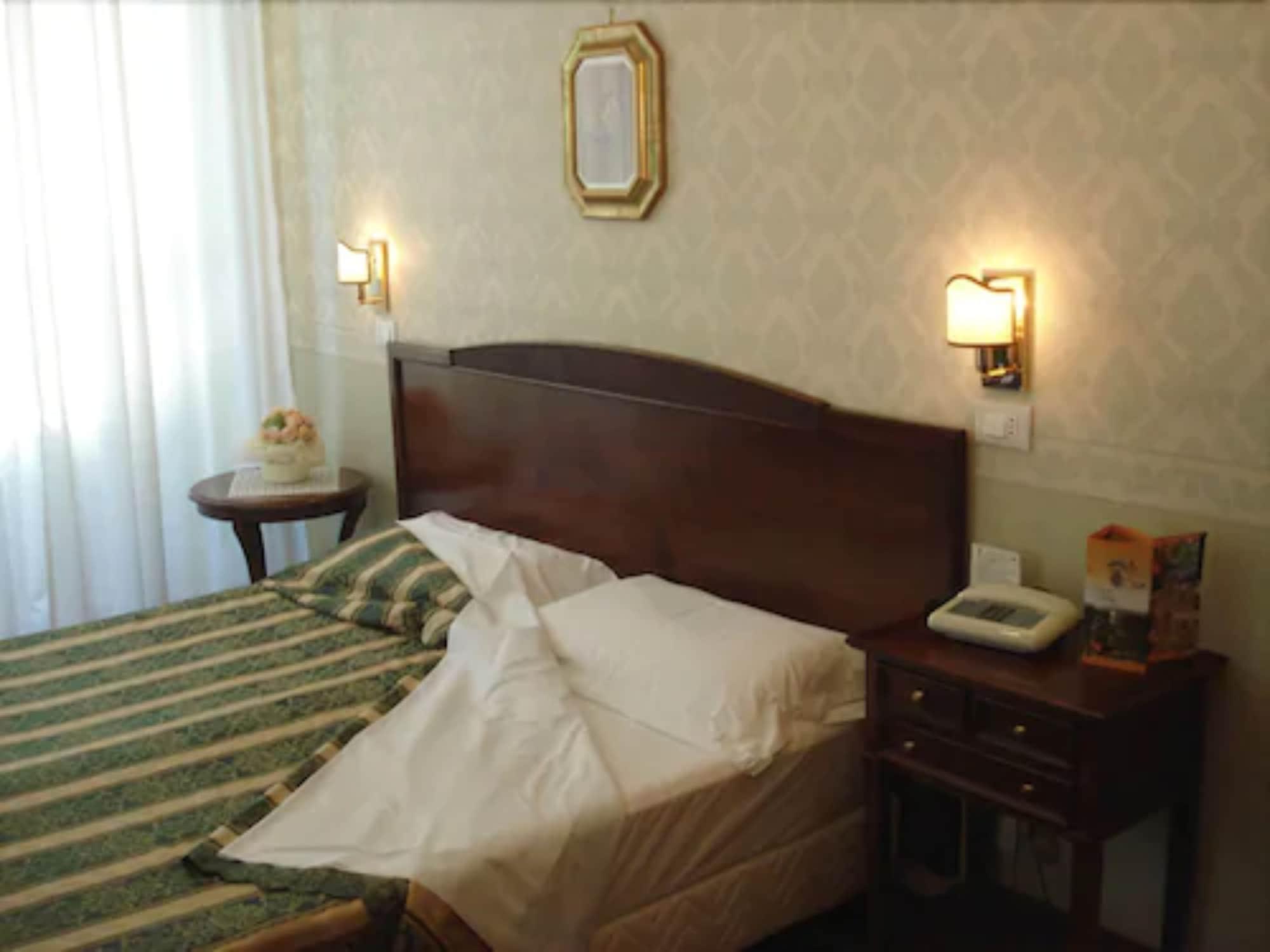 Hotel Villa Aricia Ariccia Esterno foto
