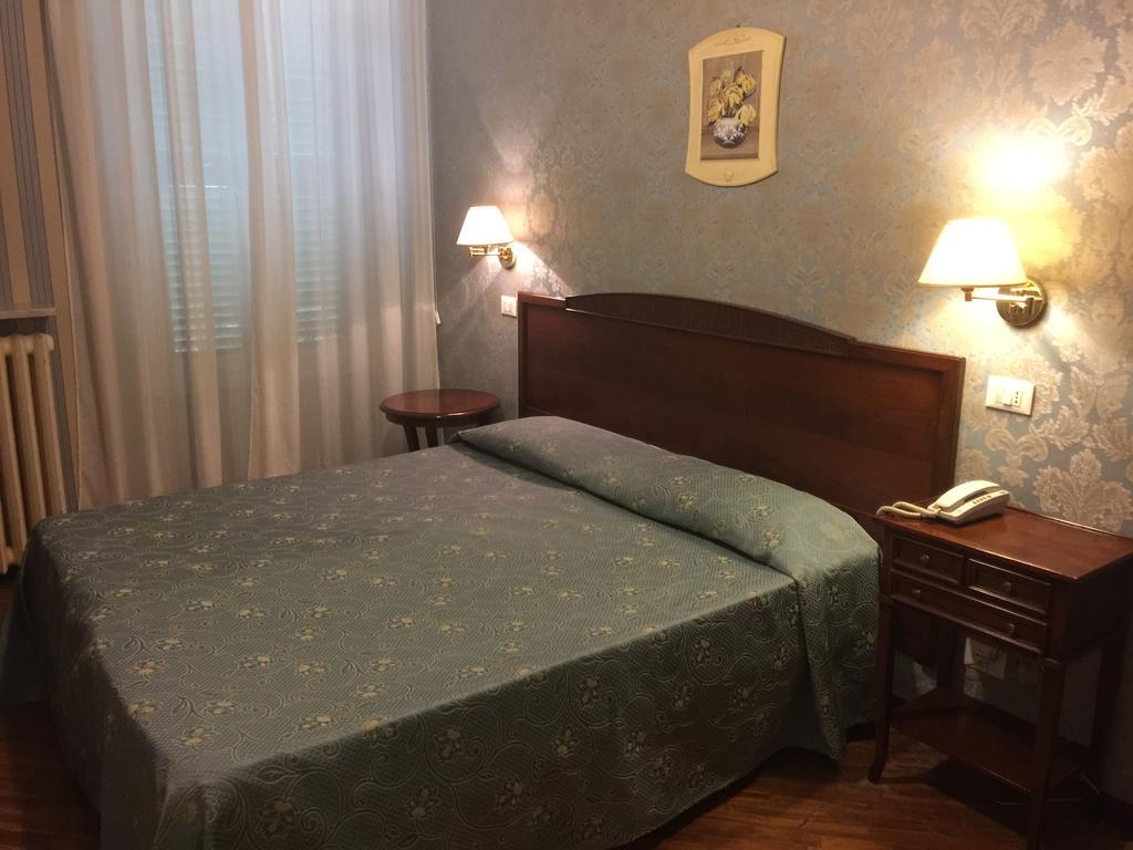 Hotel Villa Aricia Ariccia Esterno foto